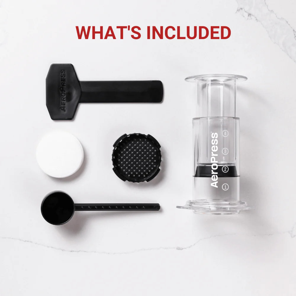 AeroPress Clear Packungsinhalt(AeroPress, Rührstab, Filterkorb, Messlöffel, Filterpapier)