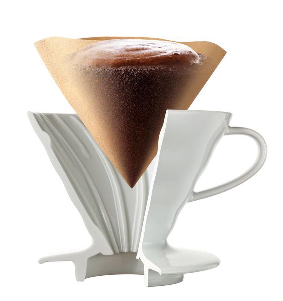 HarioV60, 02, hochwertiger Keramik Kaffeefilter Halter, Farbe: weiß, 1-4 Tassen, Nahaufnahme Querschnitt mit Rillen innen 