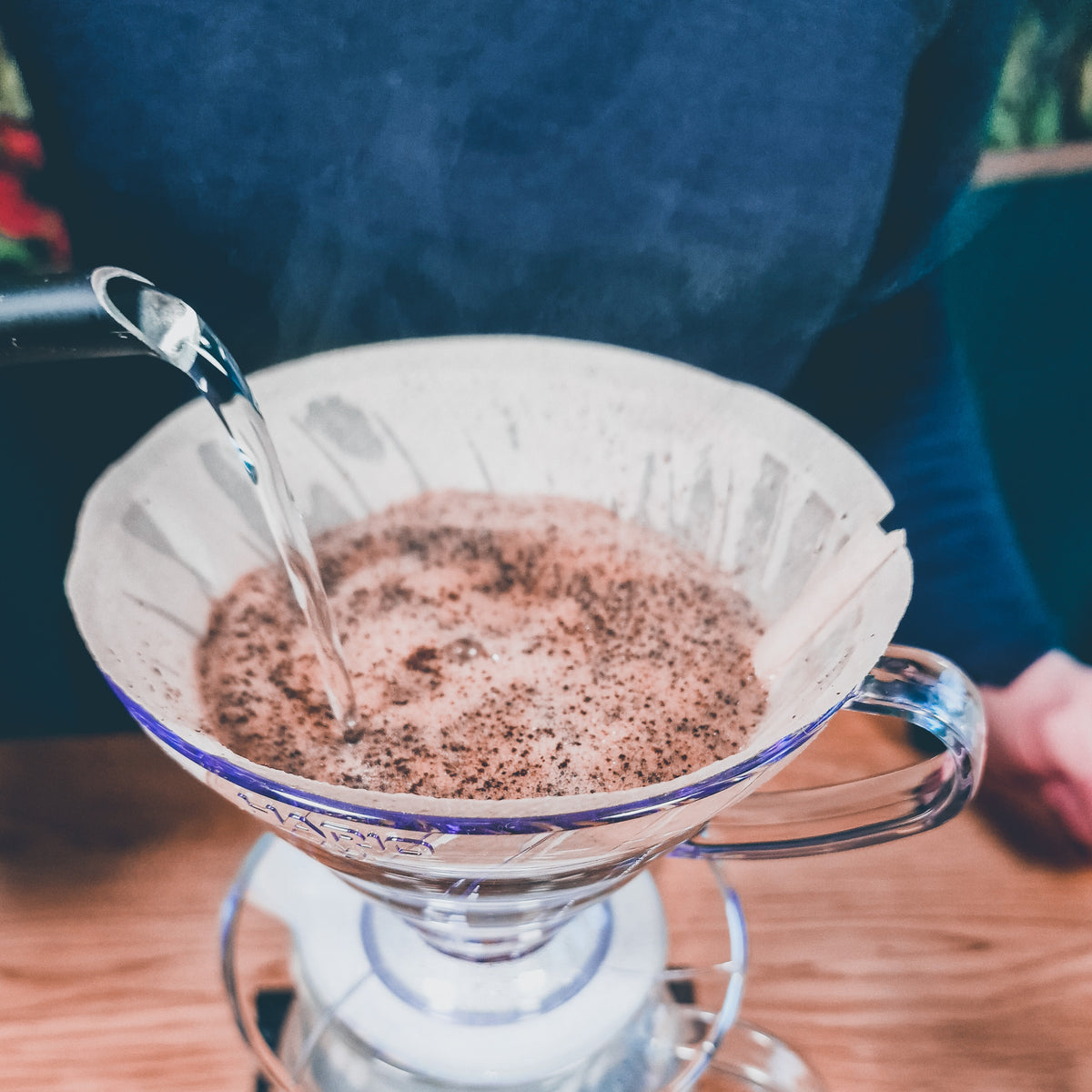 Kaffee im Handfilter aufbrühen